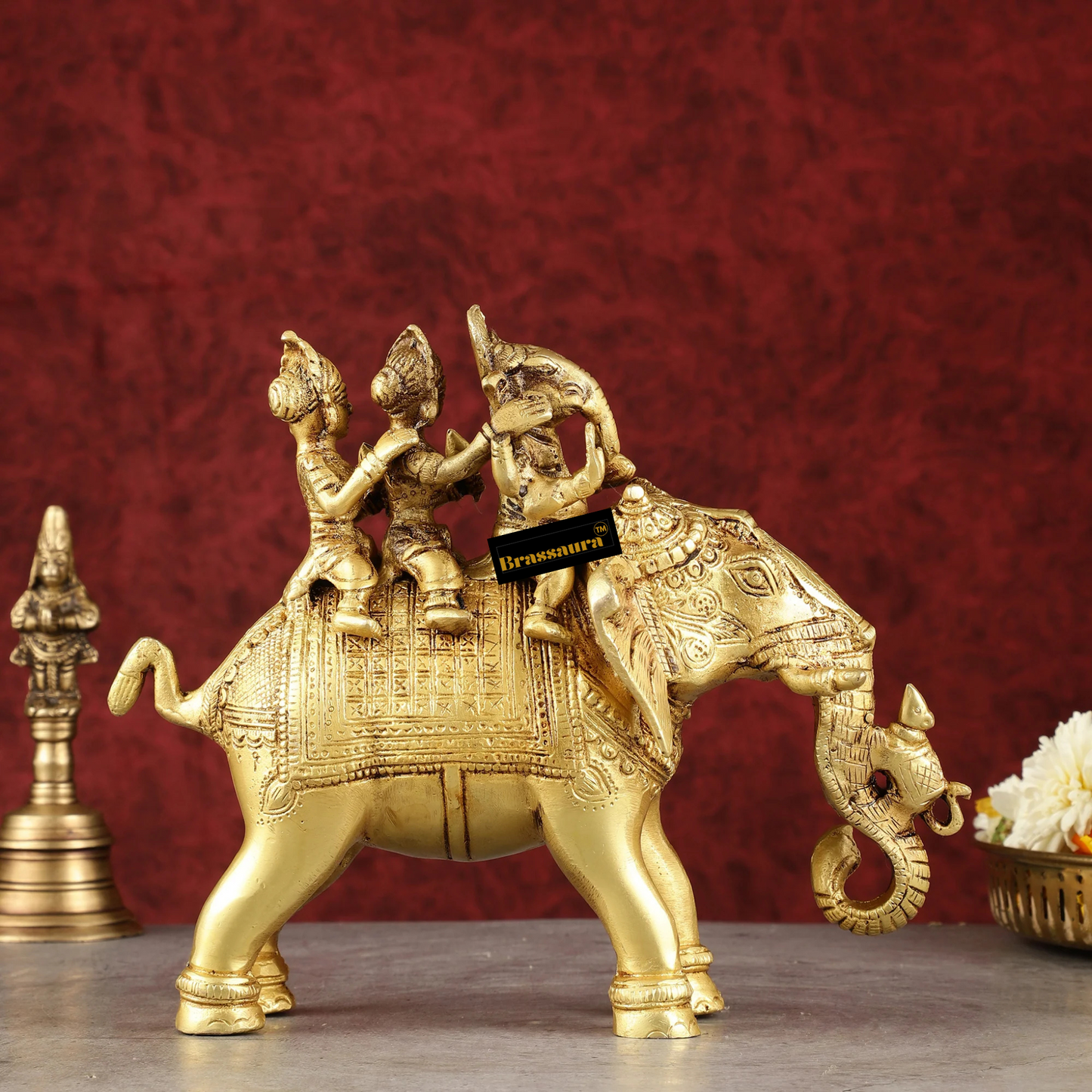Brassaura™ Handcrafted Brass Ganesha with Riddhi Siddhi on Elephant – Height 7.5 Inches, Weight 2.7 Kgs