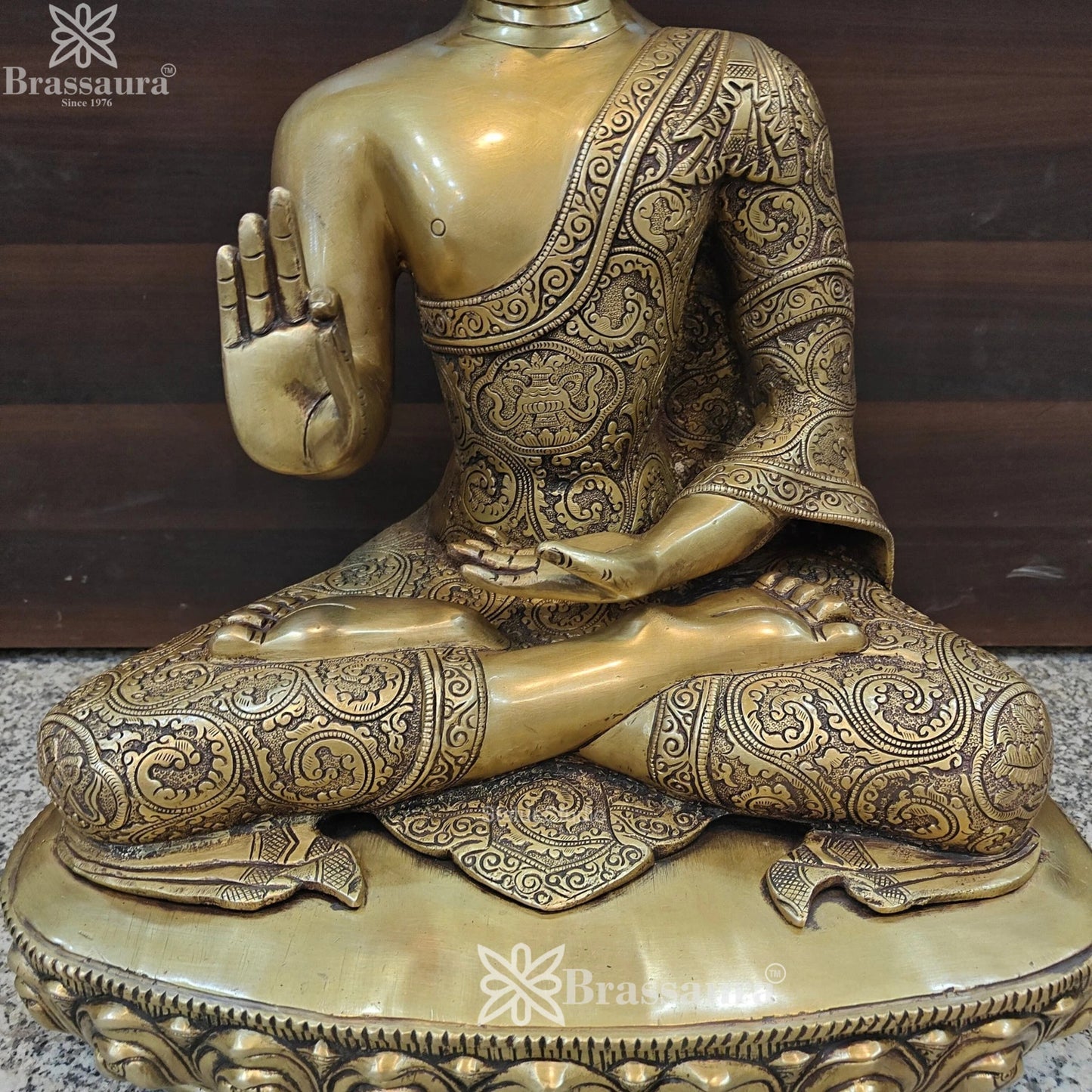 Brass Blessing Antique Buddha Weight 22 kg & Height 22 Inch
