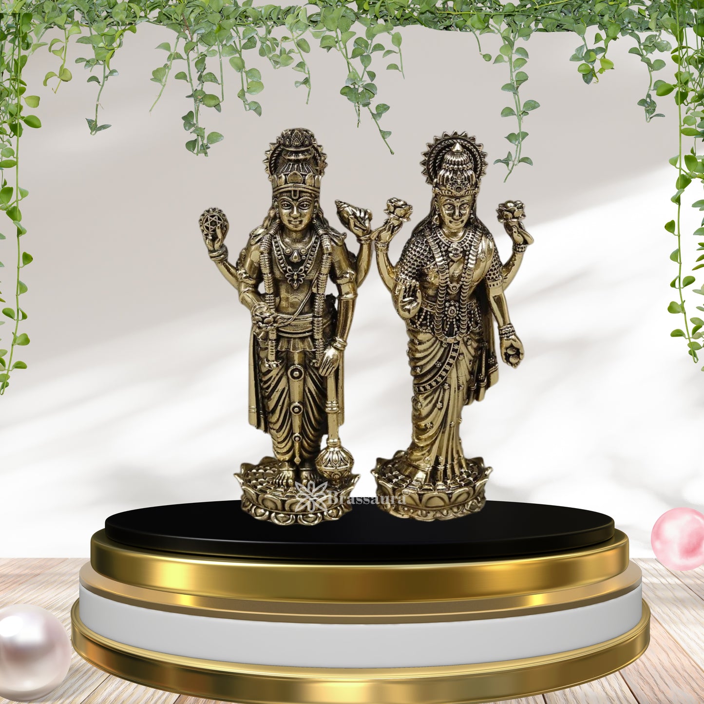 Brass Super fine Vishnu Laxmi Statue Weight .288 Kg And Height 5 Inch