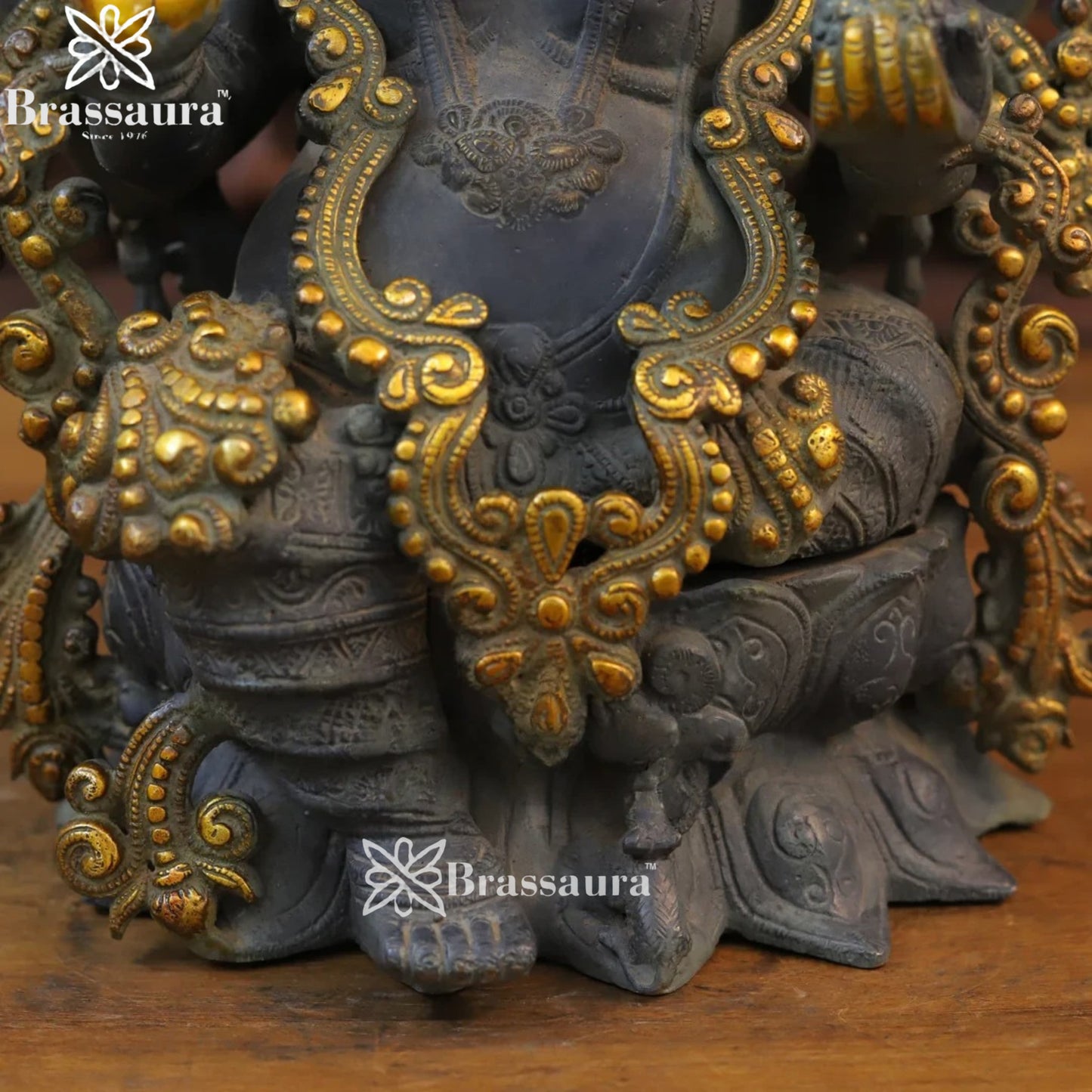 Brass Jewellery Ganesha Weight 12.9 Kg & Height 16 Inch