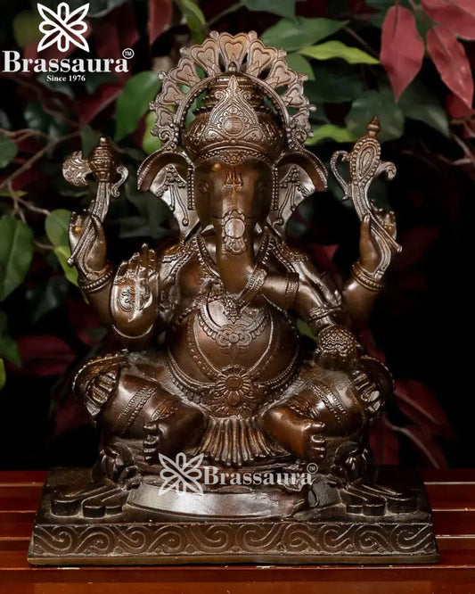 Brass Ganesha Statue Weight 5.8 Kg And Height 12.5 Inch
