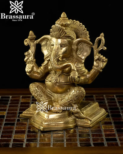 Brass Ganesha Statue Weight 2.9 Kg And Height 7.5 Inch