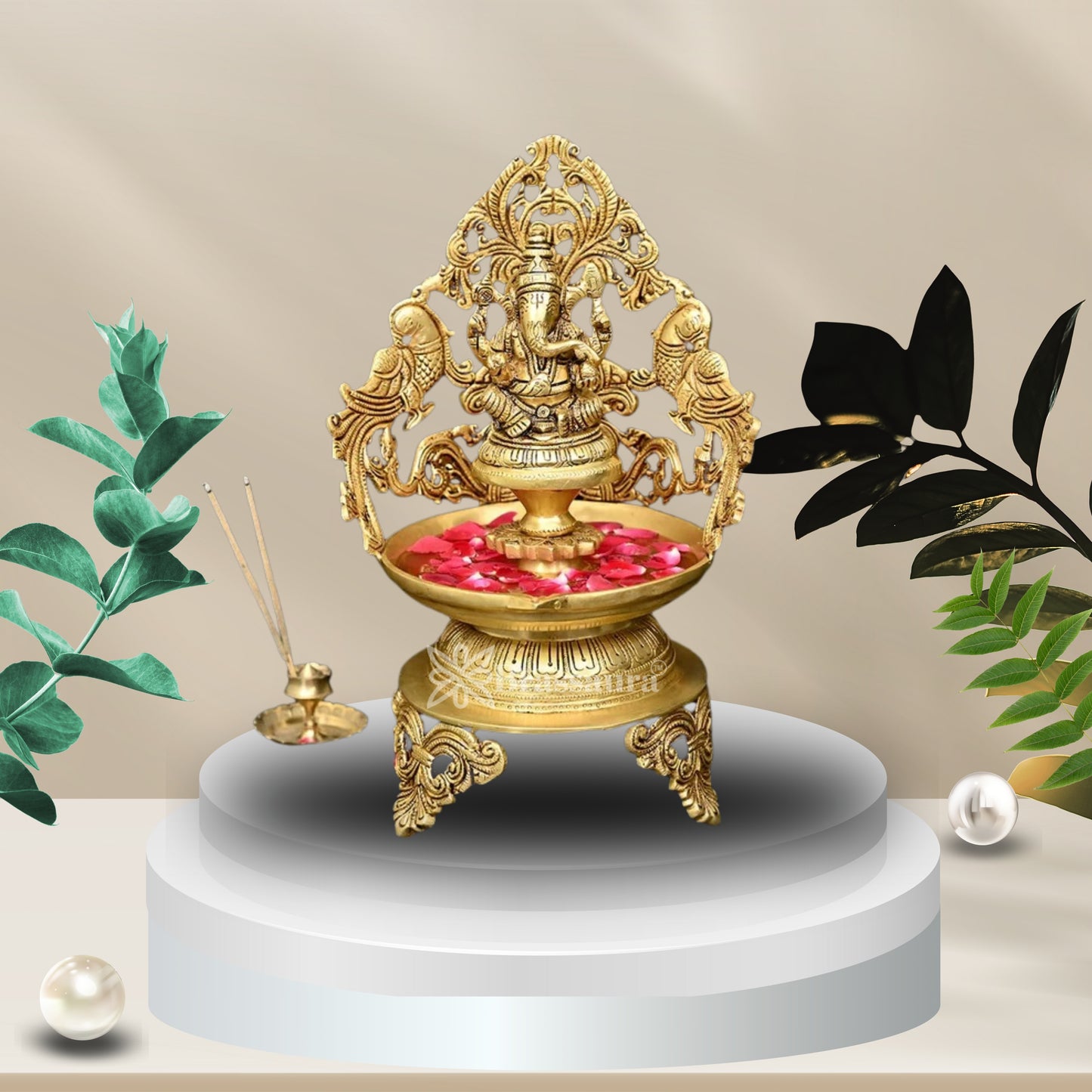Brass Urli Statue Weight 4.52 Kg And Height 12.9 Inch