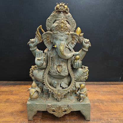 ब्रासोरा® वृंदावन वेणुगोपाल कृष्ण पीतल की प्रतिमा मोर के साथ | एंटीक नीला और सुनहरा रंग | ऊँचाई 20 इंच