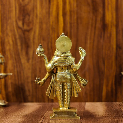 Brassaura™ Lord Dhanvantari Brass Statue – 10 Inches Height, 2.7 Kgs Weight | Symbol of Healing & Ayurveda