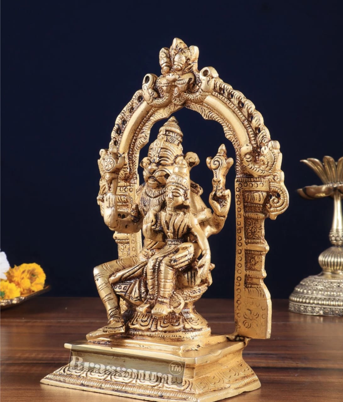 Brassaura™ Pure Brass Lord Narasimha with Goddess Lakshmi Statue – 7.8 Inch Height, 1.8 kg Weight | Sacred Hindu Idol for Home & Temple
