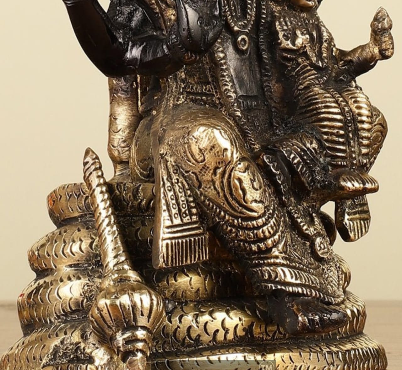 Brassaura™ Pure Brass Lord Narasimha with Goddess Lakshmi Statue – 8 Inch Height, 2.2 kg Weight | Black Gold Finish | Handcrafted Hindu Idol for Home & Temple