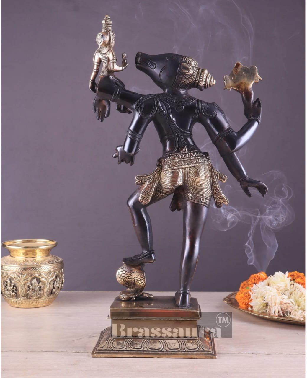 Brassaura™ Pure Brass Lord Narasimha Rescuing Bhooma Devi Idol – 17.5 Inch Height, 6.3 kg Weight | Handcrafted Hindu Statue for Pooja & Decor
