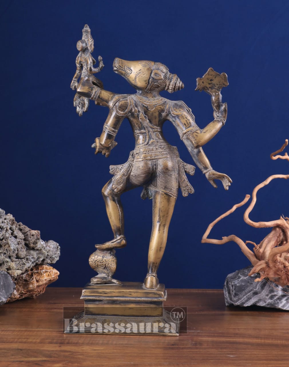 Brassaura™ Pure Brass Lord Varaha with Bhooma Devi Idol – 17.5 Inch Height, 6.3 kg Weight | Handcrafted Hindu Statue for Temple & Home