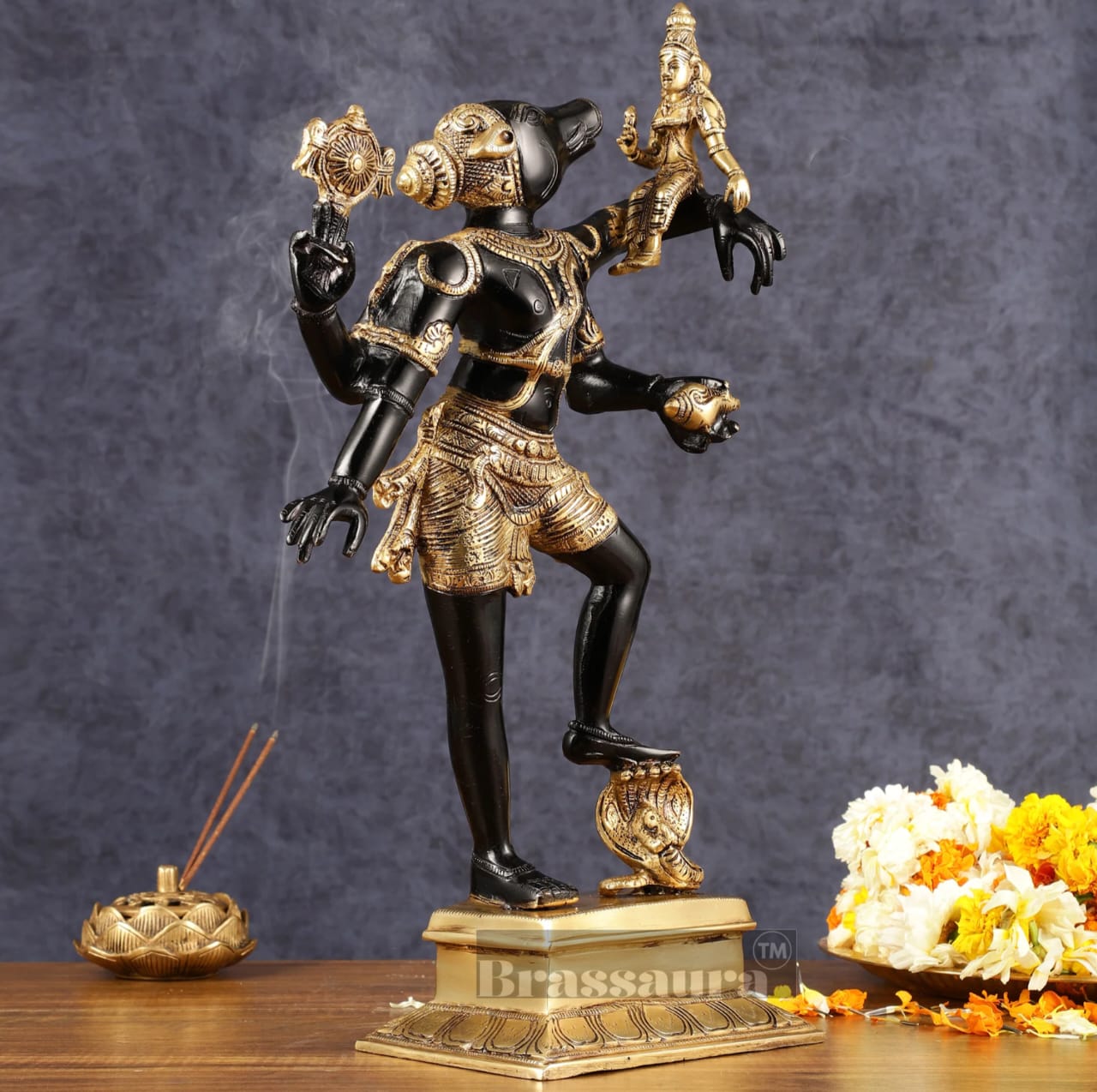 Brassaura™ Pure Brass Lord Varaha with Bhooma Devi Idol – 17.5 Inch Height, 6.3 kg Weight | Handcrafted Vishnu Avatar Statue for Home & Temple