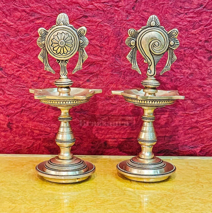 Brassaura™ Brass Shankhu Chakra Panchdeepam Oil Lamps – Height 9 Inches | Pair of 5-Wick Lamps, 2.5 Kgs