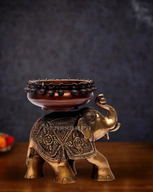 Brassaura™ Classic Brass Urli Bowl – 3 kgs, 7.5 Inches Height – Traditional Flower & Diya Bowl for Home Decor