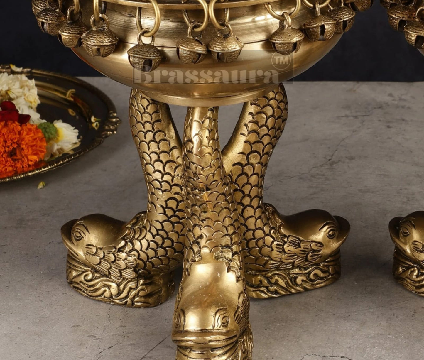 Brassaura™ Pure Brass Vastu Urli with Fish Legs – 4 kgs, 8 Inches Diameter – Prosperity & Positive Energy Home Decor
