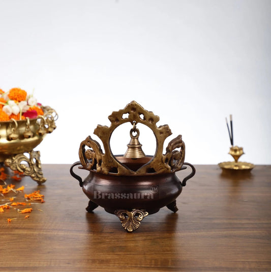 Brassaura® Classic Brass Urli Bowl – 1.4 kgs, 7 Inches Height – Decorative Flower & Diya Bowl for Home Ambiance