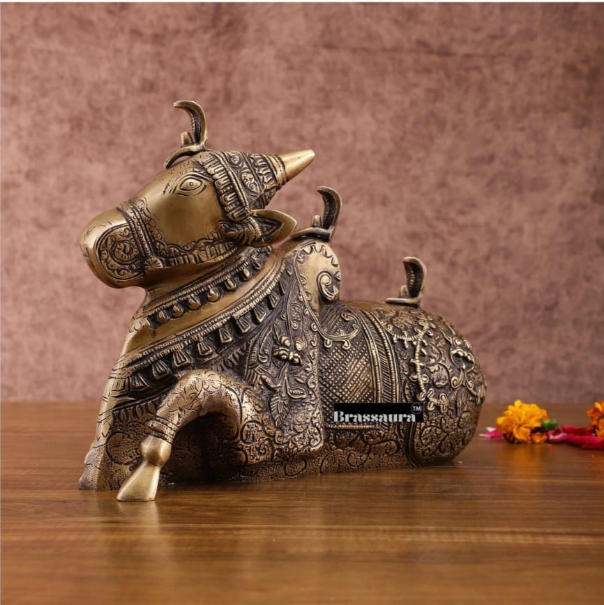 Brassaura™ Pure Brass Fully Carved Nandi – Height 8 Inches & Weight 5.5 Kgs | Matte Gold Finish Sculpture