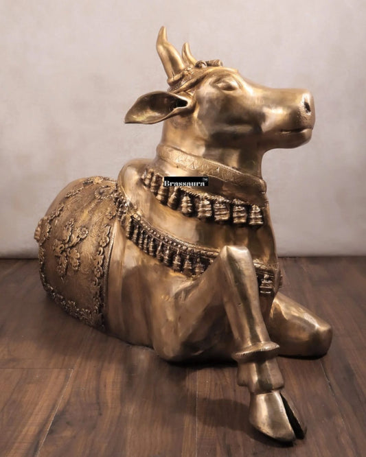 Brassaura™ Exquisite Brass Antique Large Nandi Sculpture – Height 21.5 Inches & Weight 30 Kgs | Traditional Temple Décor