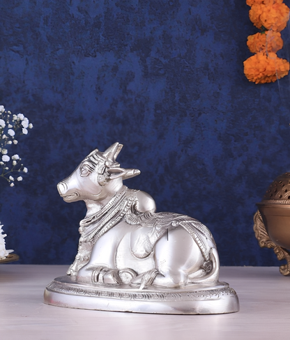 Brassaura™ Brass Superfine Nandi Bull Idol – Height 4.5" & Weight 1.5 Kgs | Sacred Home & Temple Décor