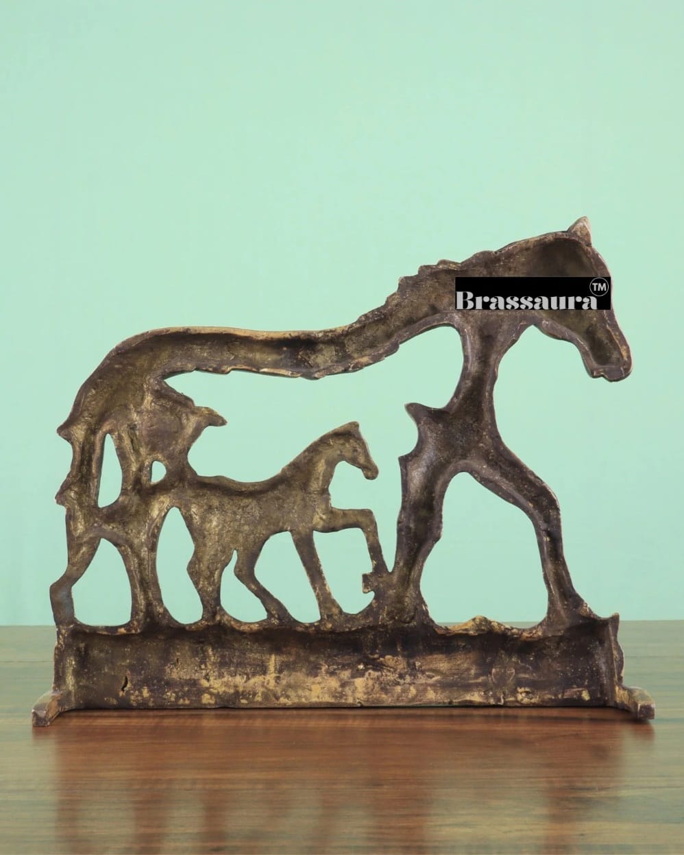 Brassaura™ Majestic Decorative Statue – Height 12" | Weight 4 Kgs