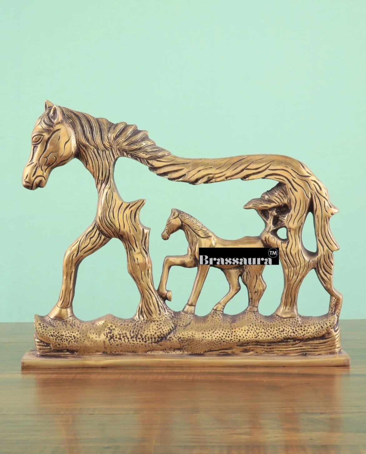 Brassaura™ Majestic Decorative Statue – Height 12" | Weight 4 Kgs