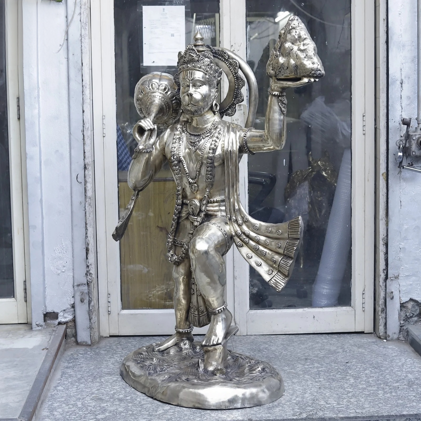 ब्रासोरा® वृंदावन वेणुगोपाल कृष्ण पीतल की प्रतिमा मोर के साथ | एंटीक नीला और सुनहरा रंग | ऊँचाई 20 इंच