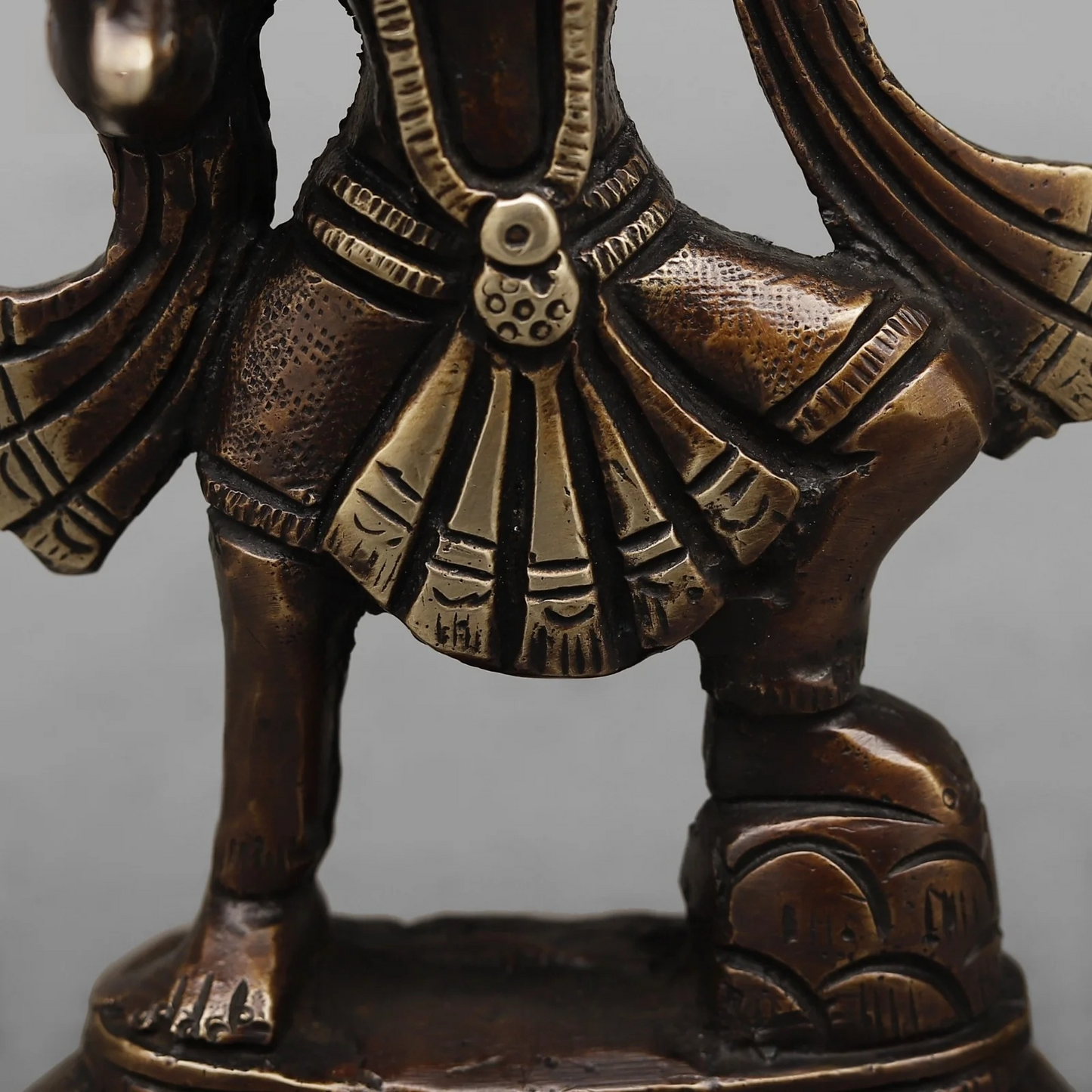 Brassaura® Flying Hanuman Brass Statue with Sanjeevani Mountain | Antique Finish | Height 7 Inches & Weight 1.2 Kgs