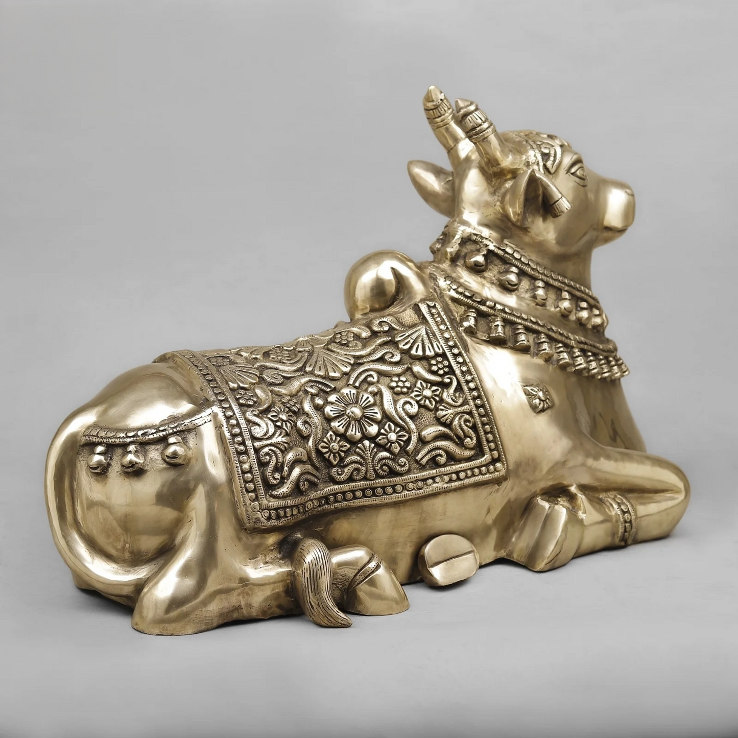 Brassaura® Sacred Kamadhenu Cow Brass Statue | Symbol of Prosperity & Divine Abundance | Height 17 Inches & Weight 31 Kgs