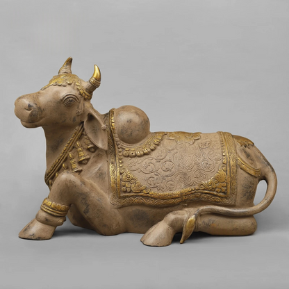 Brassaura® Brass Nandi Bull Idol | Sacred Nandi Maharaj Statue with Traditional Ornamental Detailing | Premium Brass Sculpture for Home Temple, Spiritual Décor & Gifting | 20 Inches | 19.1 Kg