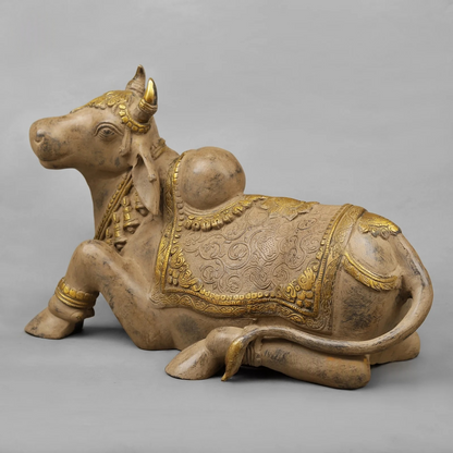 Brassaura® Brass Nandi Bull Idol | Sacred Nandi Maharaj Statue with Traditional Ornamental Detailing | Premium Brass Sculpture for Home Temple, Spiritual Décor & Gifting | 20 Inches | 19.1 Kg