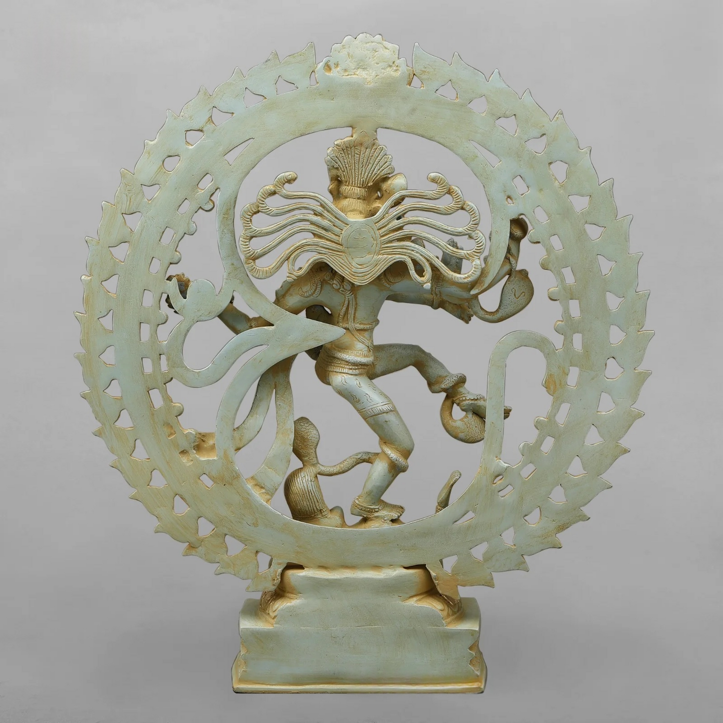 Brassaura® Brass Nataraja Shiva Statue | Handcrafted Dancing Lord Shiva Idol for Home Temple, Living Room & Office Décor | Antique Dual Tone Finish | Premium Brass Murti | 21 Inches | 10.72 Kg