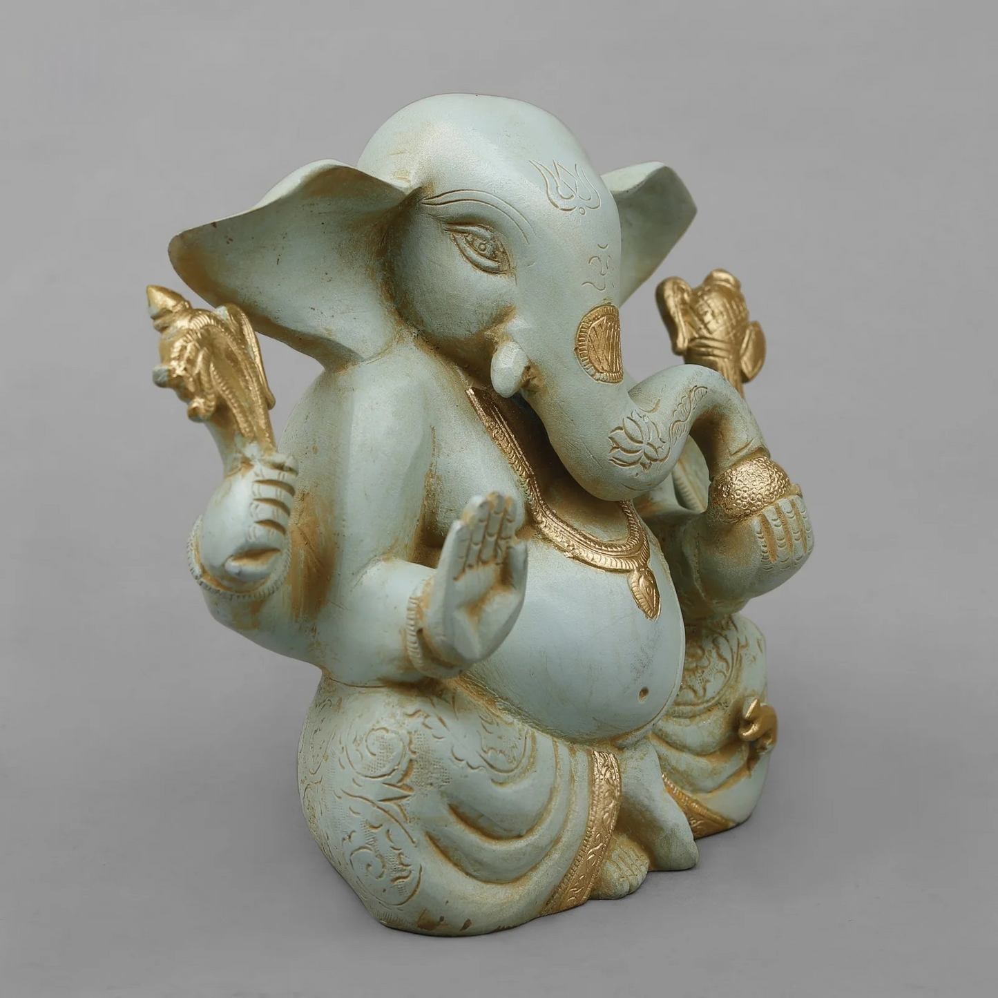 Brassaura® Brass Lord Ganesha Idol | Seated Ganpati Murti with Traditional Detailing & Blessing Pose | Sacred Brass Sculpture for Home Temple, Spiritual Décor & Gifting | 7.5 Inches | 3.3 Kg