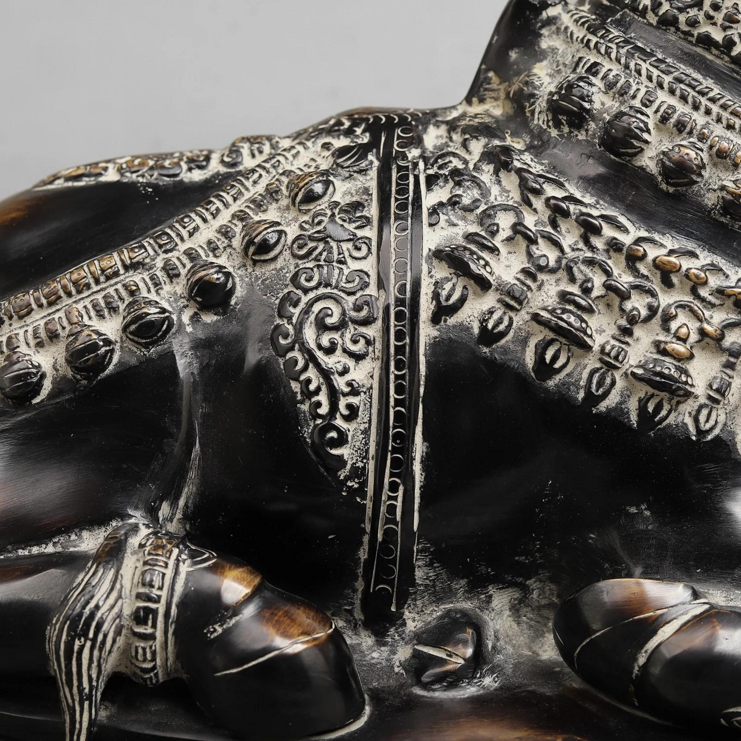 Brassaura® Brass Nandi Bull Idol with Antique Black Finish | Handcrafted Sacred Nandi Statue for Home Temple, Shiva Altar & Spiritual Décor | Height 13.5 Inches | Weight 11.84 Kgs