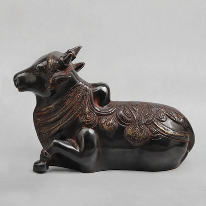 Brassaura® Brass Nandi Idol with Antique Black Finish | Handcrafted Sacred Nandi Statue for Home Temple, Shiva Altar & Spiritual Décor | Height 8 Inches | Weight 4.62 Kgs