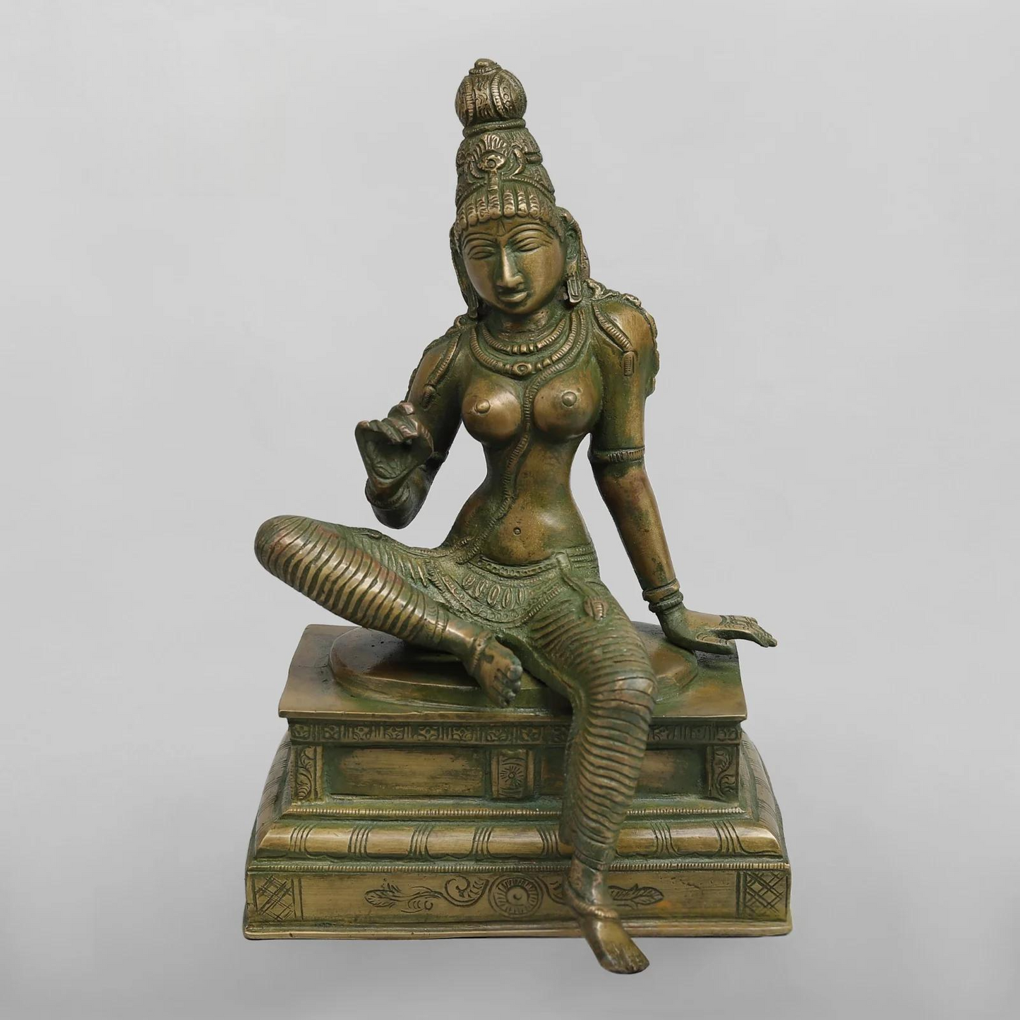 Brassaura® Goddess Parvati Seated Idol with Bronze Antique Finish | Pure Superfine Brass Handcrafted Murti | Brass Statue for Home Temple, Pooja Room | Height 10 Inches | Weight 4.420 Kgs
