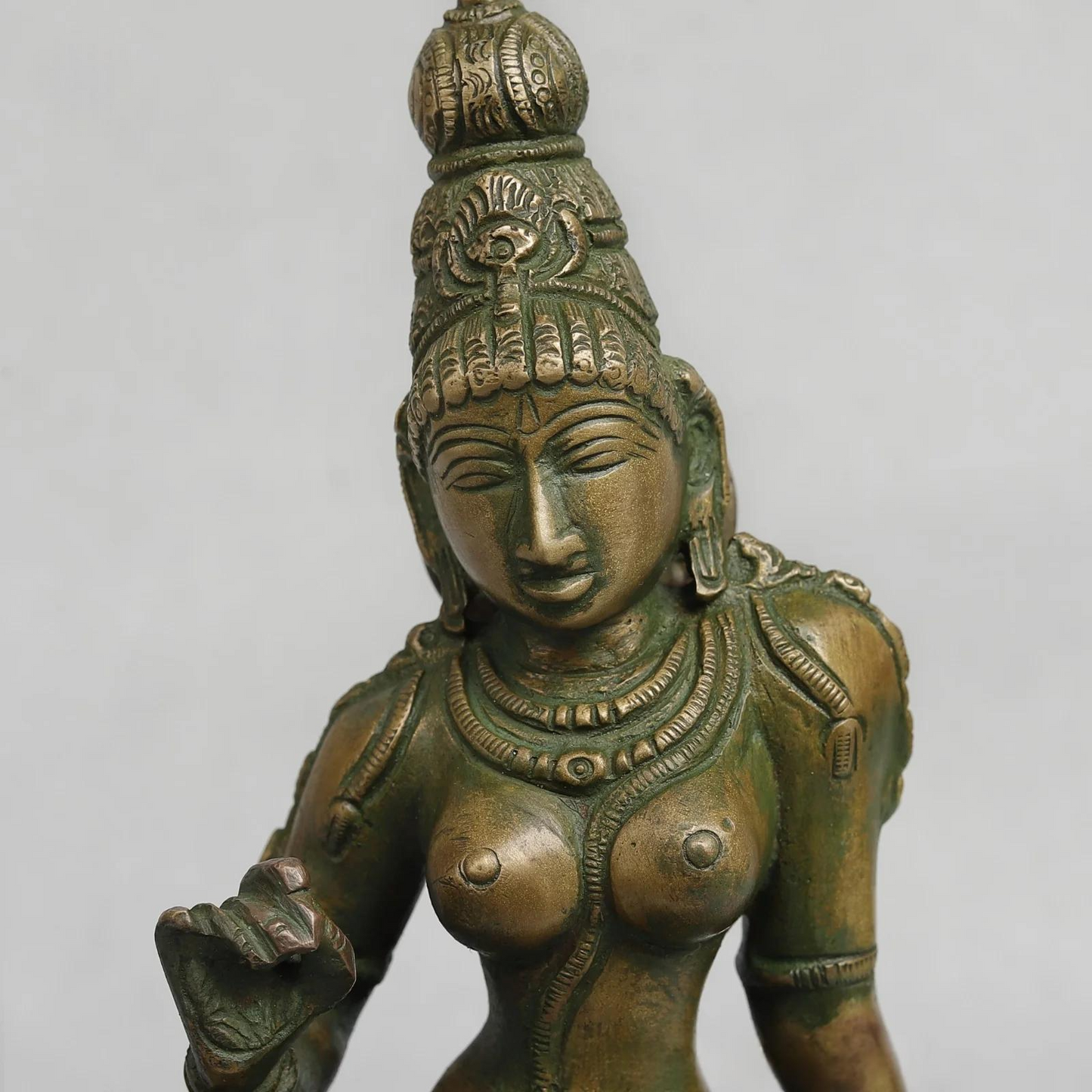 Brassaura® Goddess Parvati Seated Idol with Bronze Antique Finish | Pure Superfine Brass Handcrafted Murti | Brass Statue for Home Temple, Pooja Room | Height 10 Inches | Weight 4.420 Kgs