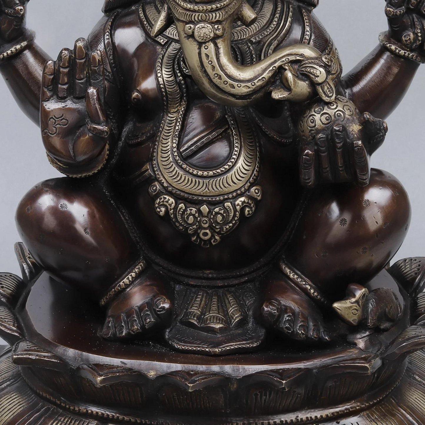 Brassaura® Ganesha Seated Idol with Antique Brown & Silver-Tone Finish | Pure Superfine Brass Handcrafted Murti | Brass Statue for Home Temple, Pooja Room | Height 14 Inches | Weight 13.9 Kgs