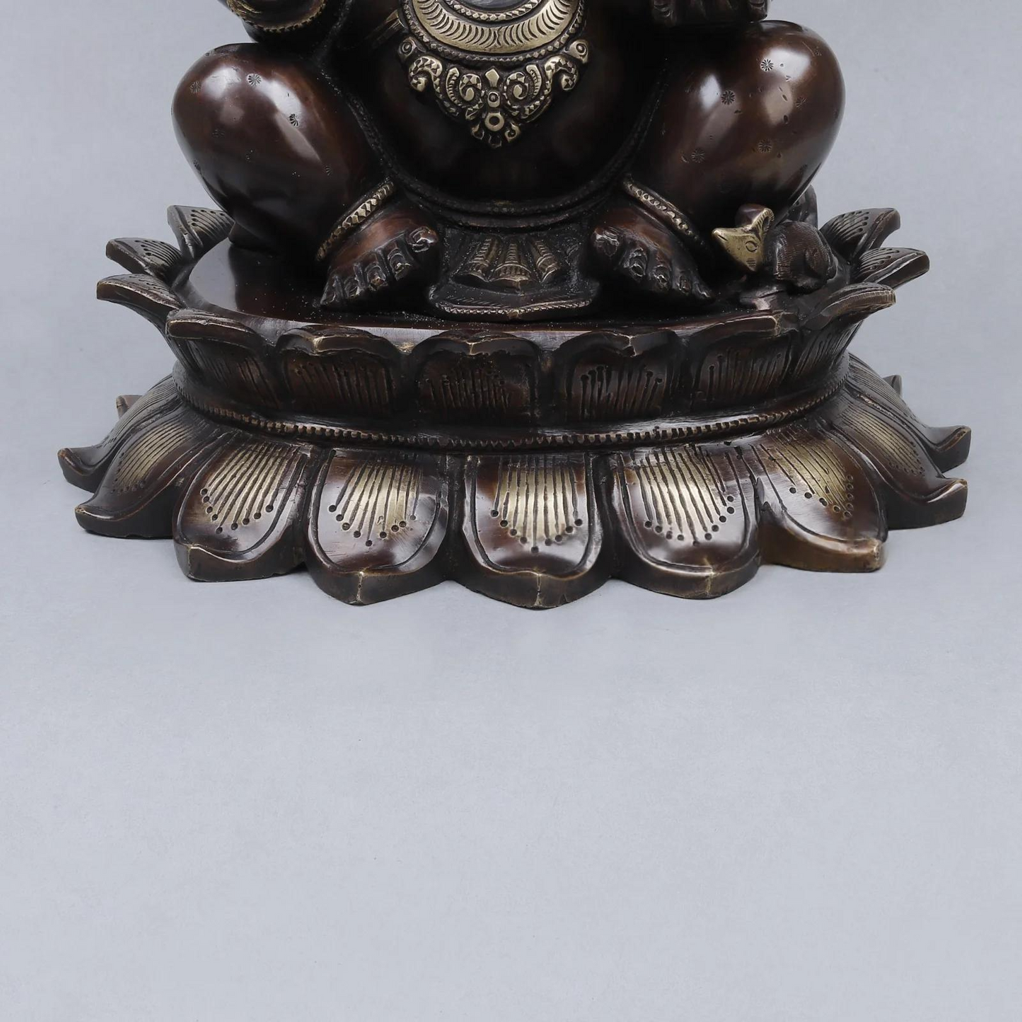 Brassaura® Ganesha Seated Idol with Antique Brown & Silver-Tone Finish | Pure Superfine Brass Handcrafted Murti | Brass Statue for Home Temple, Pooja Room | Height 14 Inches | Weight 13.9 Kgs