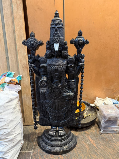ब्रासोरा® वृंदावन वेणुगोपाल कृष्ण पीतल की प्रतिमा मोर के साथ | एंटीक नीला और सुनहरा रंग | ऊँचाई 20 इंच