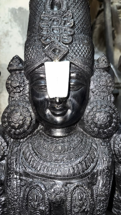 ब्रासोरा® वृंदावन वेणुगोपाल कृष्ण पीतल की प्रतिमा मोर के साथ | एंटीक नीला और सुनहरा रंग | ऊँचाई 20 इंच