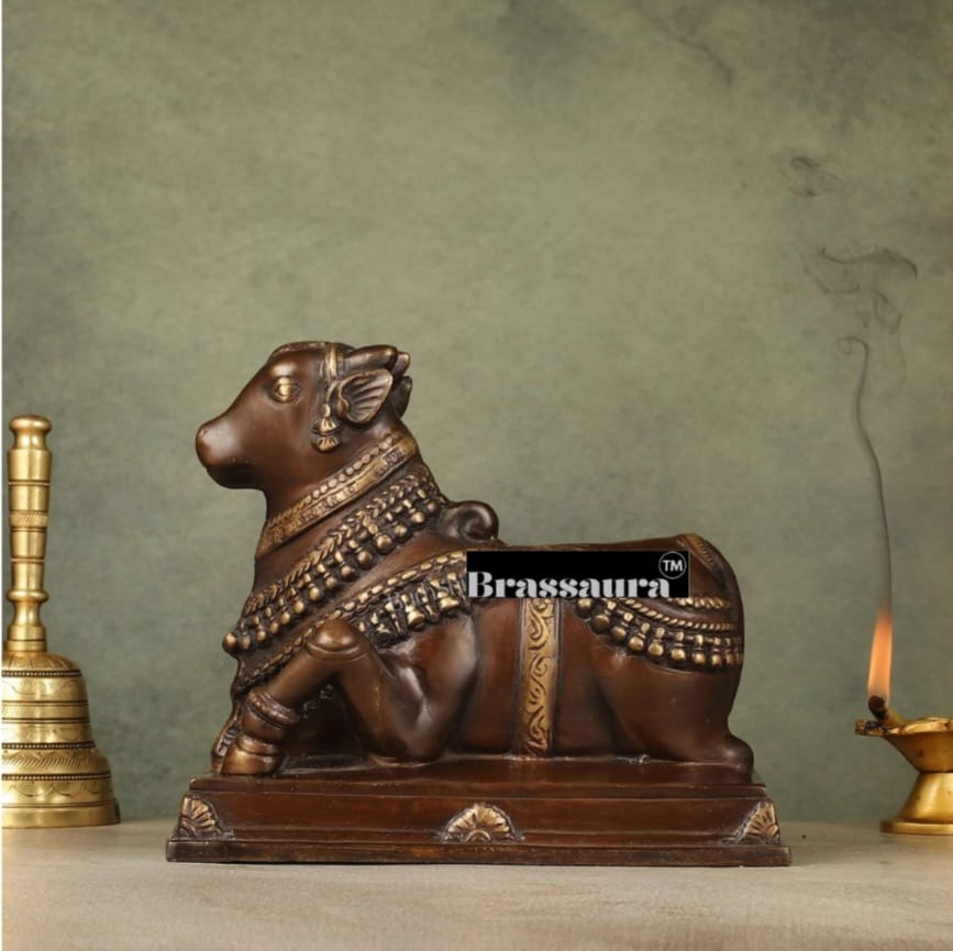 Brassaura™ Handcrafted Brass Nandi Statue – Height 8 Inches & Weight 3.97 Kgs | Devotional Sculpture