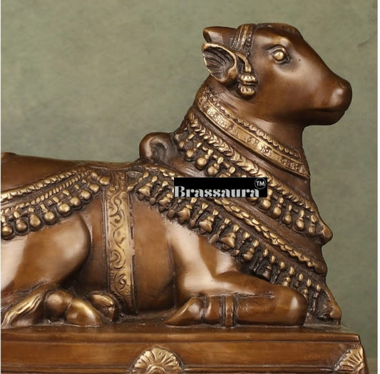 Brassaura™ Handcrafted Brass Nandi Statue – Height 8 Inches & Weight 3.97 Kgs | Devotional Sculpture