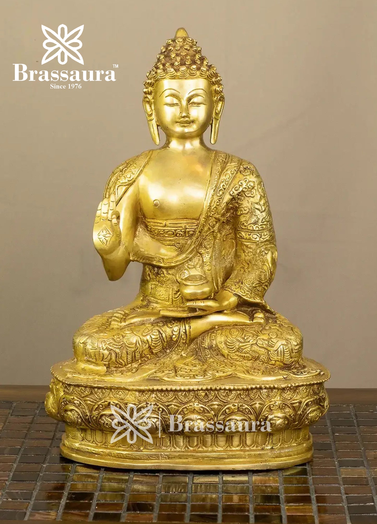 Brass Buddha For Home And Décor Weight 4.6 kg Height 12.5 Inch