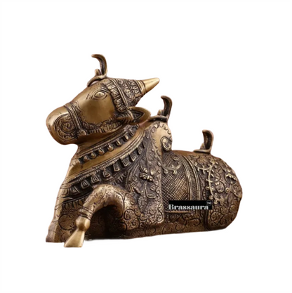 Brassaura™ Pure Brass Fully Carved Nandi – Height 8 Inches & Weight 5.5 Kgs | Matte Gold Finish Sculpture