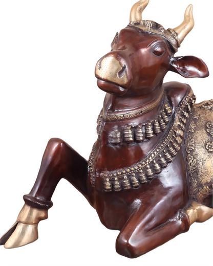 Brassaura™ Antique Brass Nandi Sculpture – Height 21.5" & Weight 30 Kgs | Vintage Patina Finish
