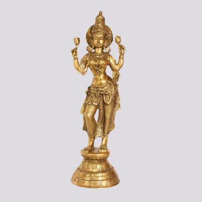 ब्रासुरा® खड़ी लक्ष्मी देवी | कमल के आधार पर पीतल की प्रतिमा | ऊंचाई 28.5 इंच और वज़न 11.80 किलोग्राम
