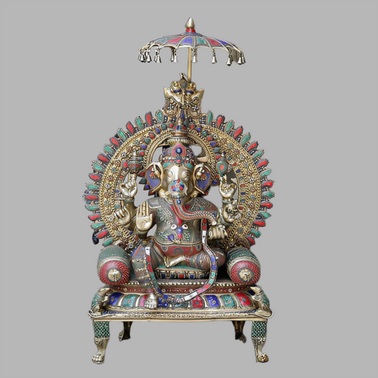 हस्तनिर्मित पीतल की प्रतिमा राजा गणपति, सिंहासन पर विराजमान, छाते सहित 66 इंच