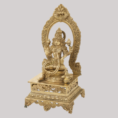 Brassaura® Goddess Lakshmi with Ornate Prabhavali | Brass Statue | Height 20 Inches & Weight 12.50 kgs