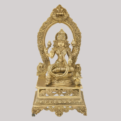 Brassaura® Goddess Lakshmi with Ornate Prabhavali | Brass Statue | Height 20 Inches & Weight 12.50 kgs