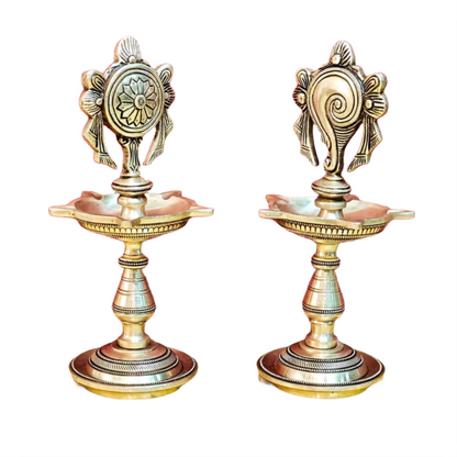 Brassaura™ Brass Shankhu Chakra Panchdeepam Oil Lamps – Height 9 Inches | Pair of 5-Wick Lamps, 2.5 Kgs