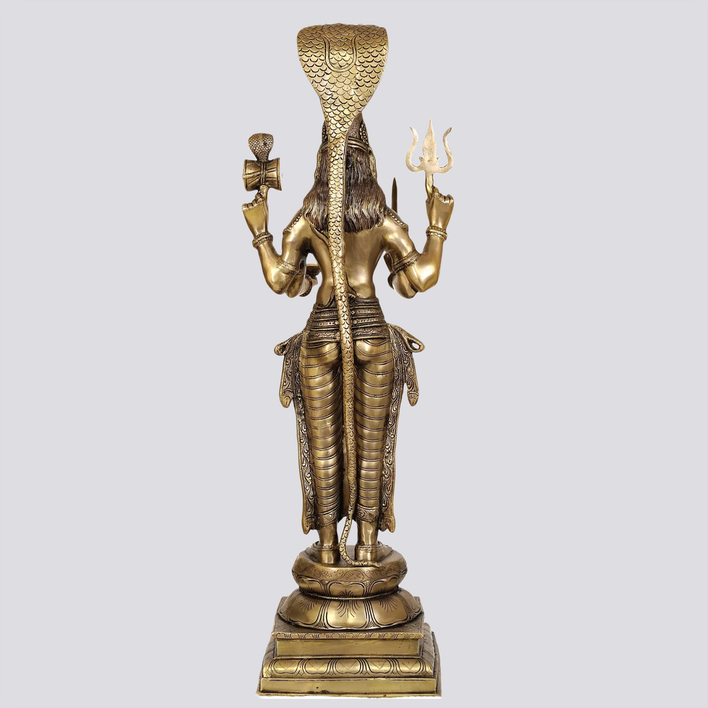 ब्रासोरा® सर्प छत्र के नीचे चार भुजाओं वाली दिव्य देवी | पारंपरिक पीतल की मूर्ति | ऊंचाई 38.98 इंच