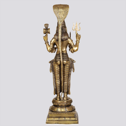 ब्रासोरा® सर्प छत्र के नीचे चार भुजाओं वाली दिव्य देवी | पारंपरिक पीतल की मूर्ति | ऊंचाई 38.98 इंच